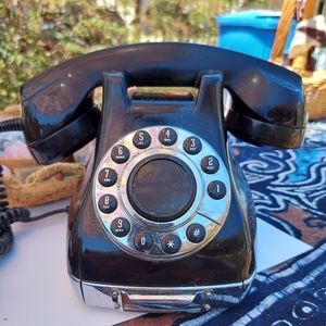 black & chrome retro style telephone (Pottery Barn)